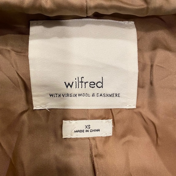 Aritzia Wool Coat - Picture 4 of 4